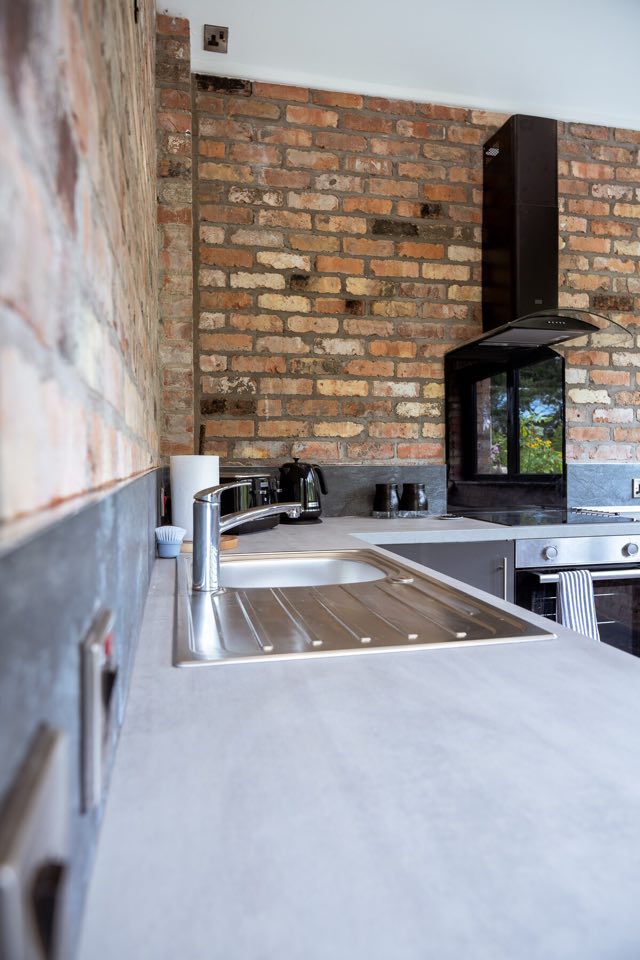 Luxury Lakeview Retreat: Kitchen sink and worktop