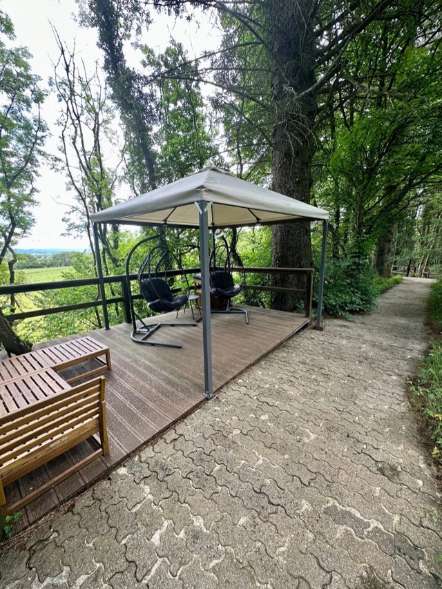 Luxury Studio: Decked seating area with a gazebo overlooking the countryside