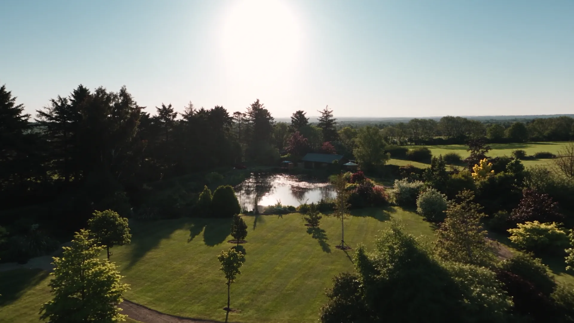 The lake at Springwell Lodges